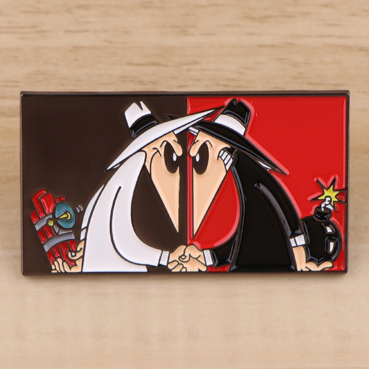 Game Spy-vs-Spy Badge on Backp - Gaming Console Zelda recension och pris